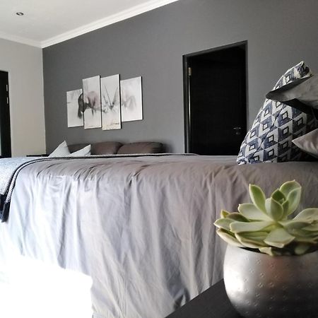 Oryx B&B Reserved Guests Only 모코파네 외부 사진